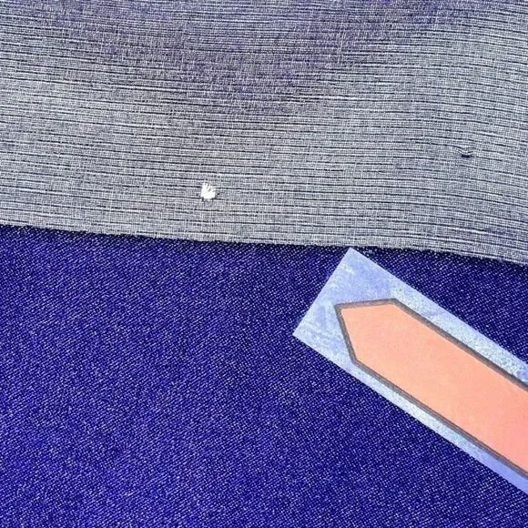 Vintage Scarf Ellen Tracy 80s Red Gold Chains 34 x 35 - Picture 8 of 8